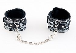 Кружевные оковы мягкие серебристые