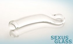 Фаллоимитатор стеклянный Sexus Glass с кольцом 19 см
